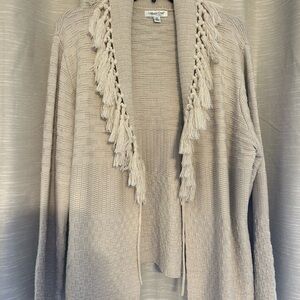 Cable & Gauge Women's Cream Sweater